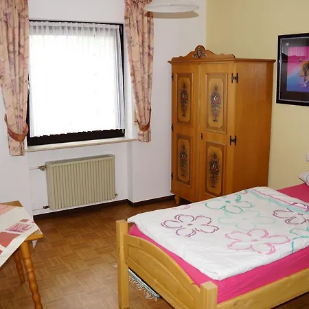 فندق Garni Berghof Heigenbruecken